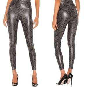 NEW Commando Snakeskin High Waisted Faux Leather Leggings in Gray Snake